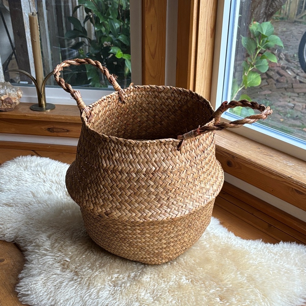 Vintage Natural Woven Seagrass Basket with Handles